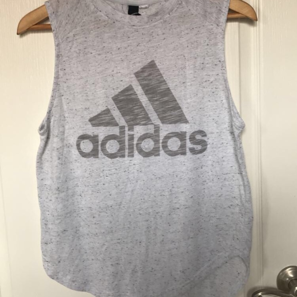 Adidas top
